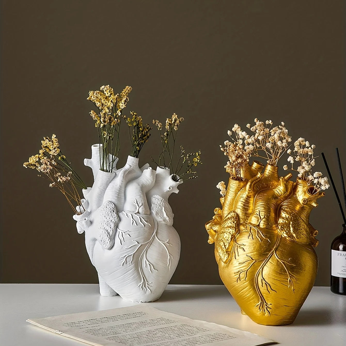 This striking Anatomical Heart Resin Vase is a must-have for anyone looking to add a touch of glam to their tabletop decor. Double Cart provides Best products for your home in Columbus, OH.
